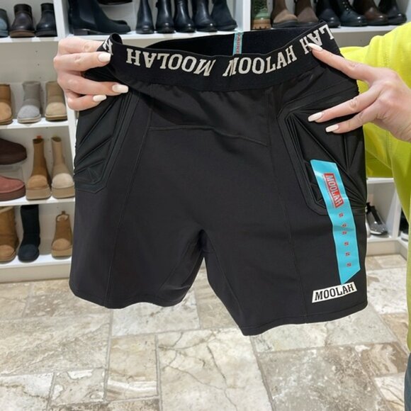 MOOLAH Women's Padded Compression Basketball Short - Picture 10 of 13